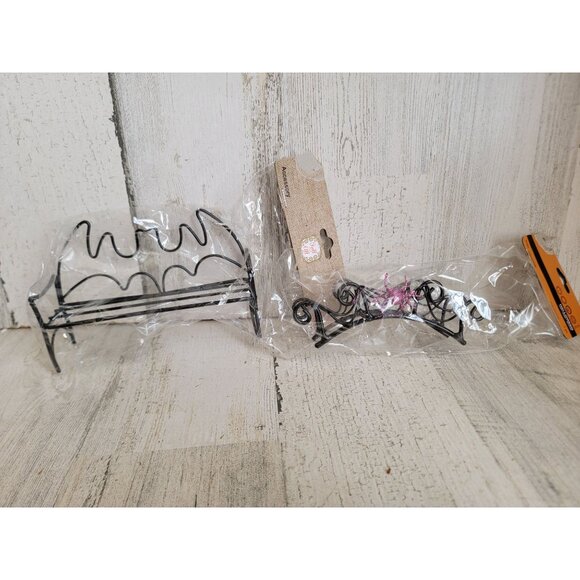 Halloween metal bat bench spider bridge village accessory set unique - Picture 1 of 7